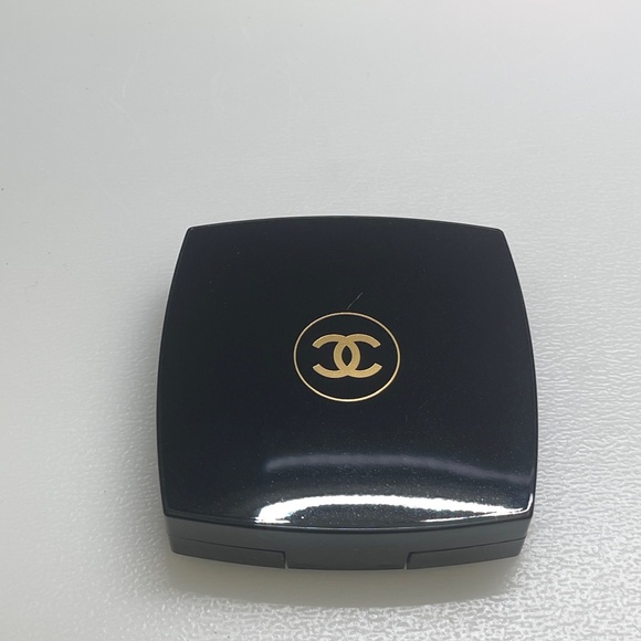 Chanel Les Chaînes de Chanel Illuminating Blush Powder 8 g - Picture 2 of 6